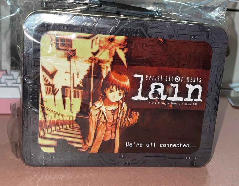 File:Lain lunchbox 2 back.jpg
